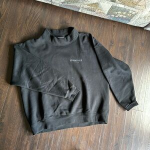 Essentials Fear of God Tutleneck. Men’s size XXL (Oversized).